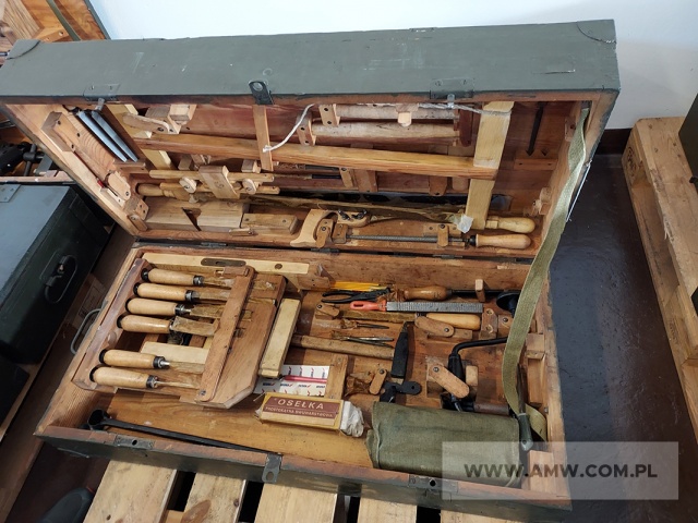 Zestaw stolarsko-ciesielski nr XI-12 - pakiet zawierający 7 kpl. (z częściowym wyposażeniem) 